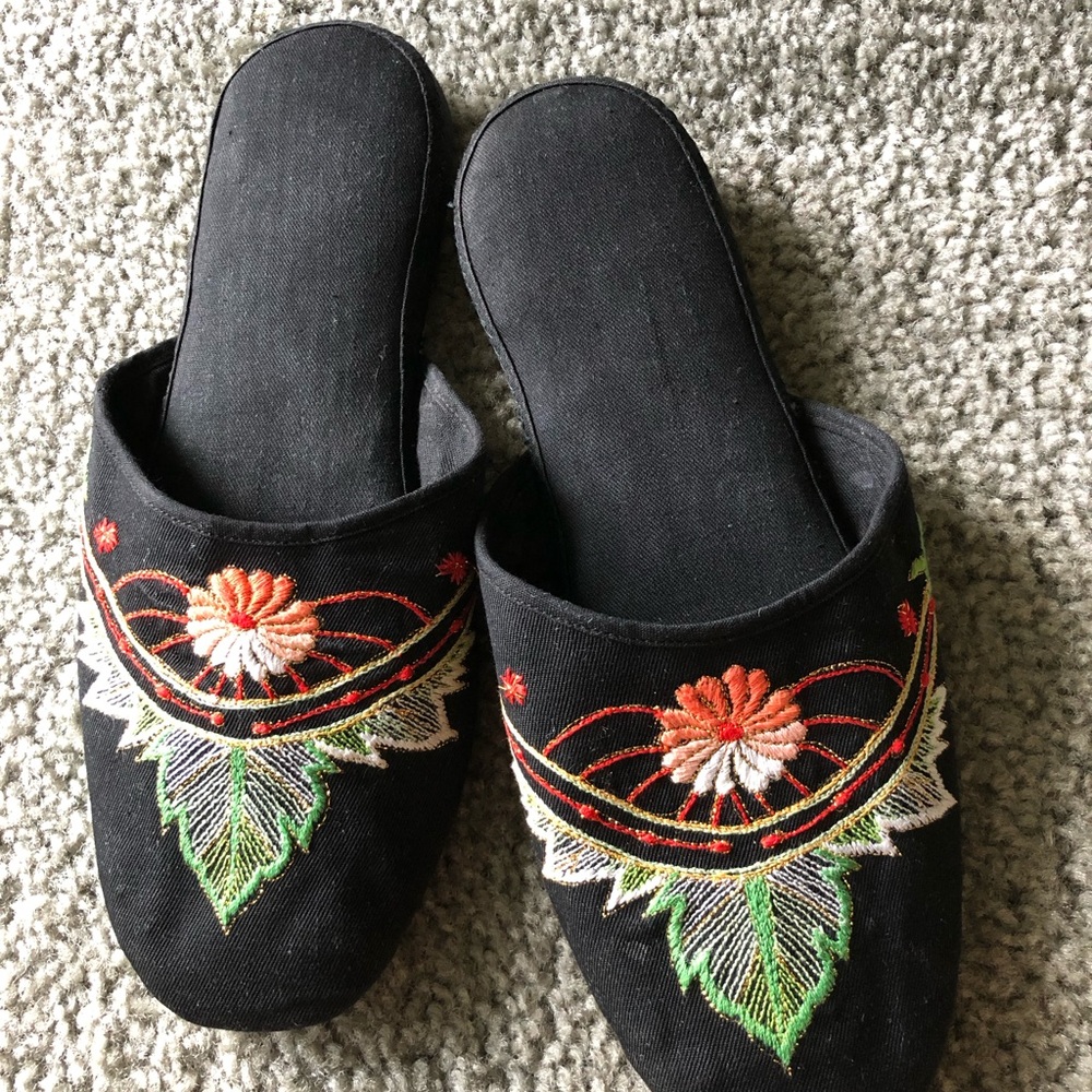 Woman’s Slippers